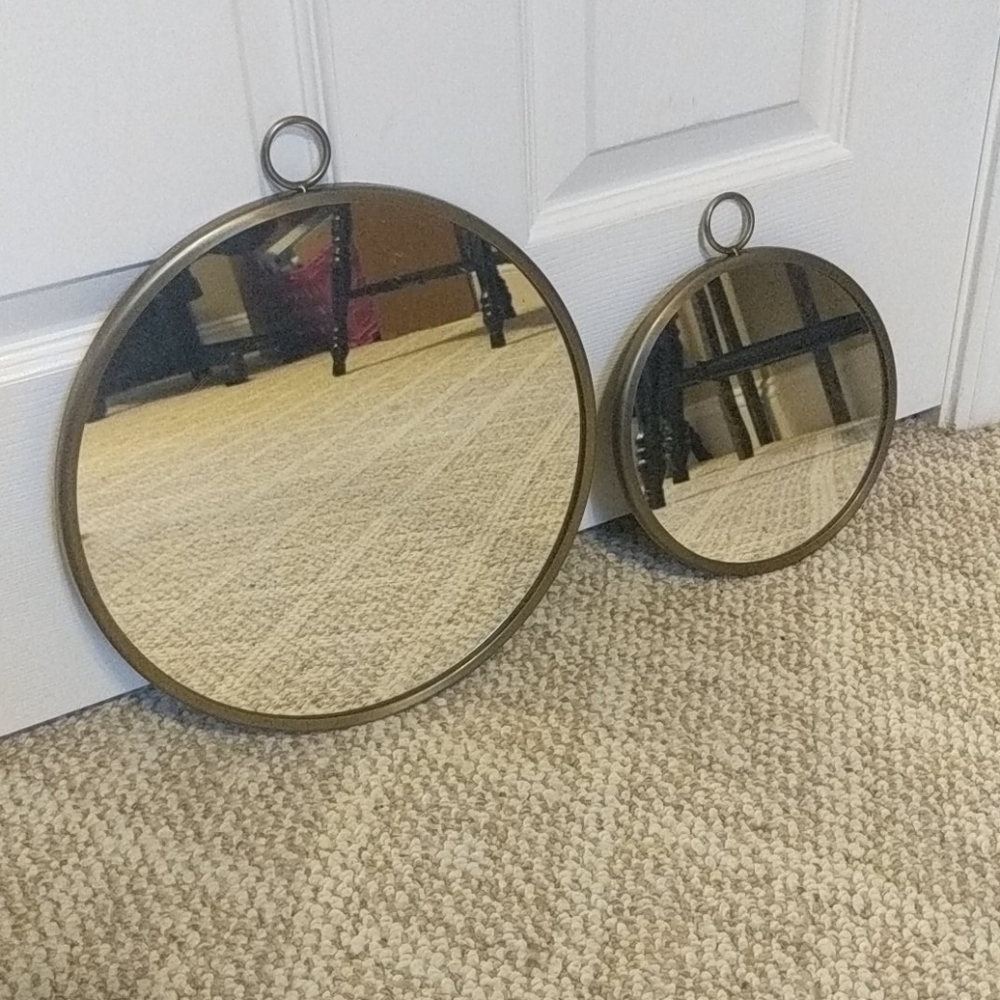 Set of mirrors